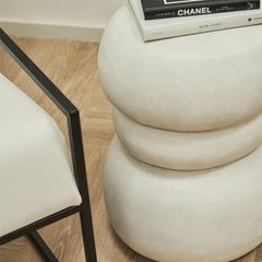 Ren - Minimal Concrete Side Table