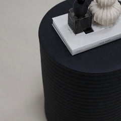 Raya - Minimal Onyx Ribbed Side Table